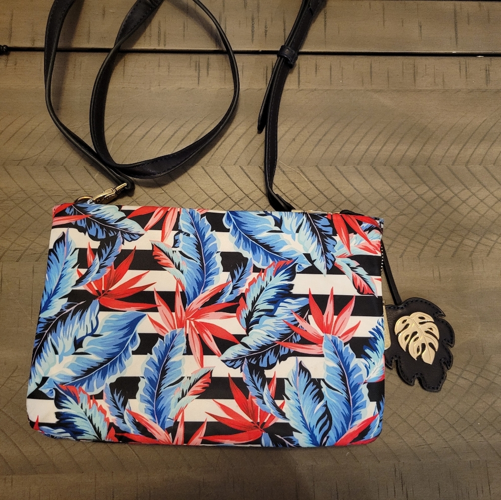 Tommy Bahama Cross body